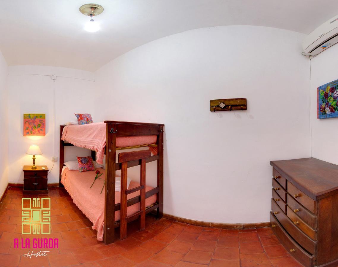 A La Gurda Hostel Сан-Мигель-де-Тукуман Экстерьер фото